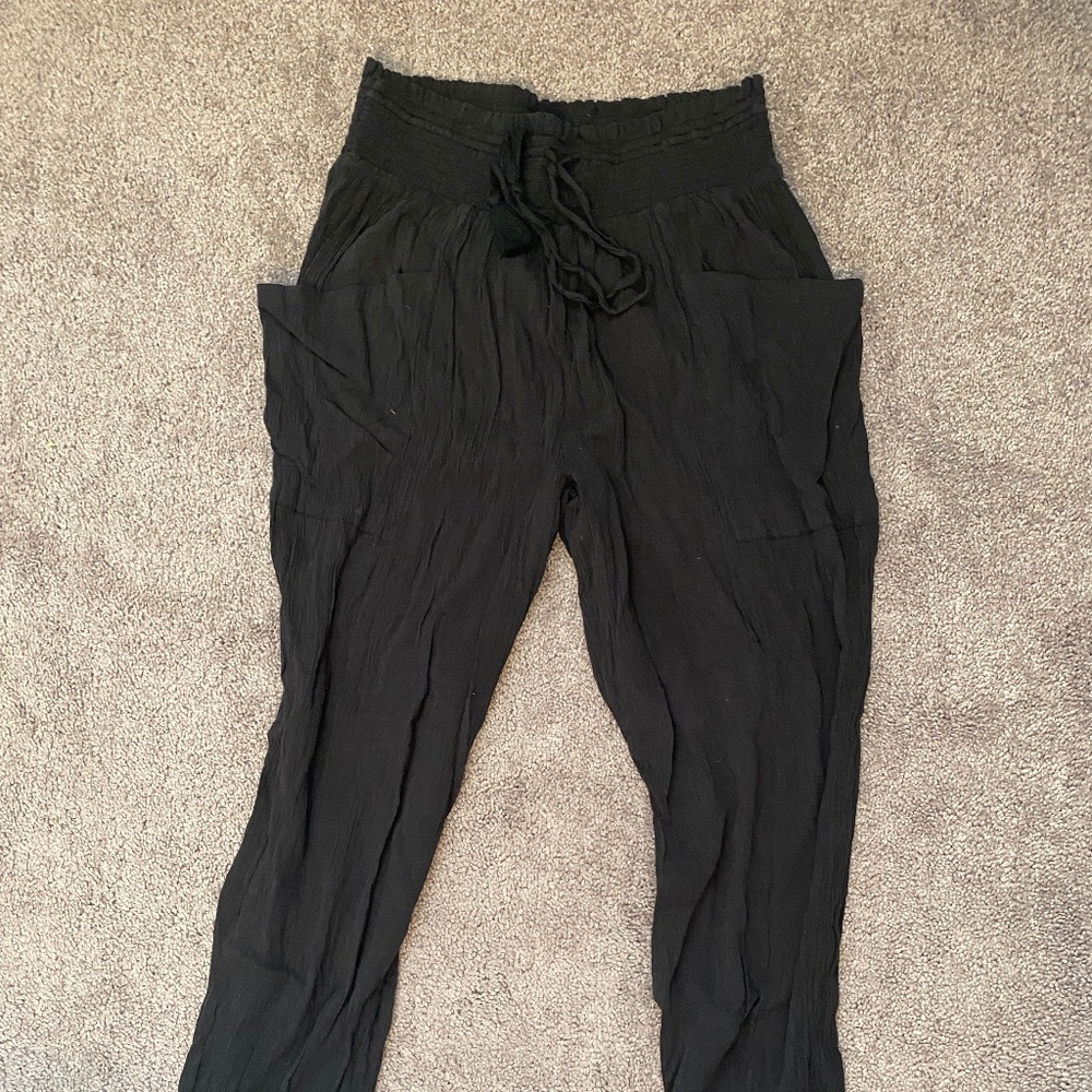 Aerie Joggers in Navy - Size Medium